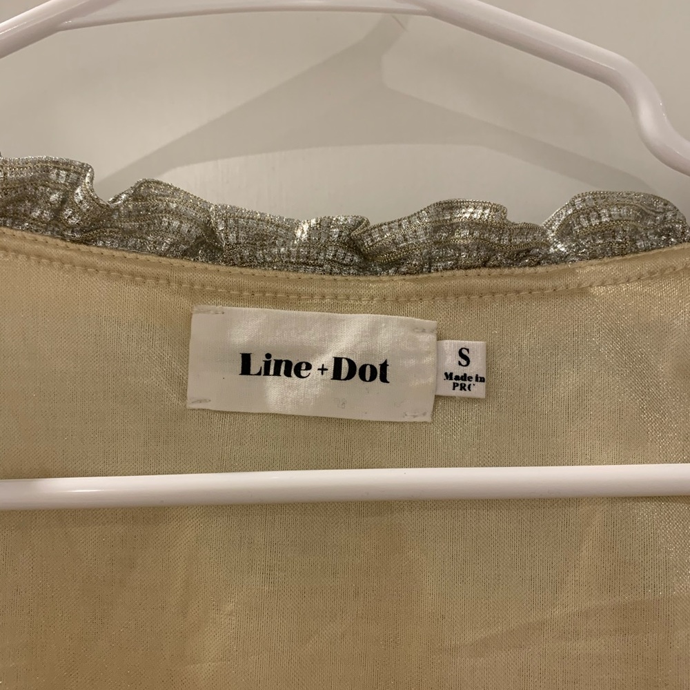 Line & Dot Metallic Top - Picture 2 of 3